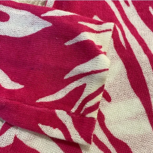 Lilly Pulitzer Lunden V- Neck Sweater - Picture 4 of 7